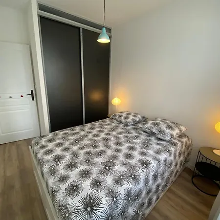 Le Lola Charment T3 A 10 Minutes A Pied De La Plage. Apartment *